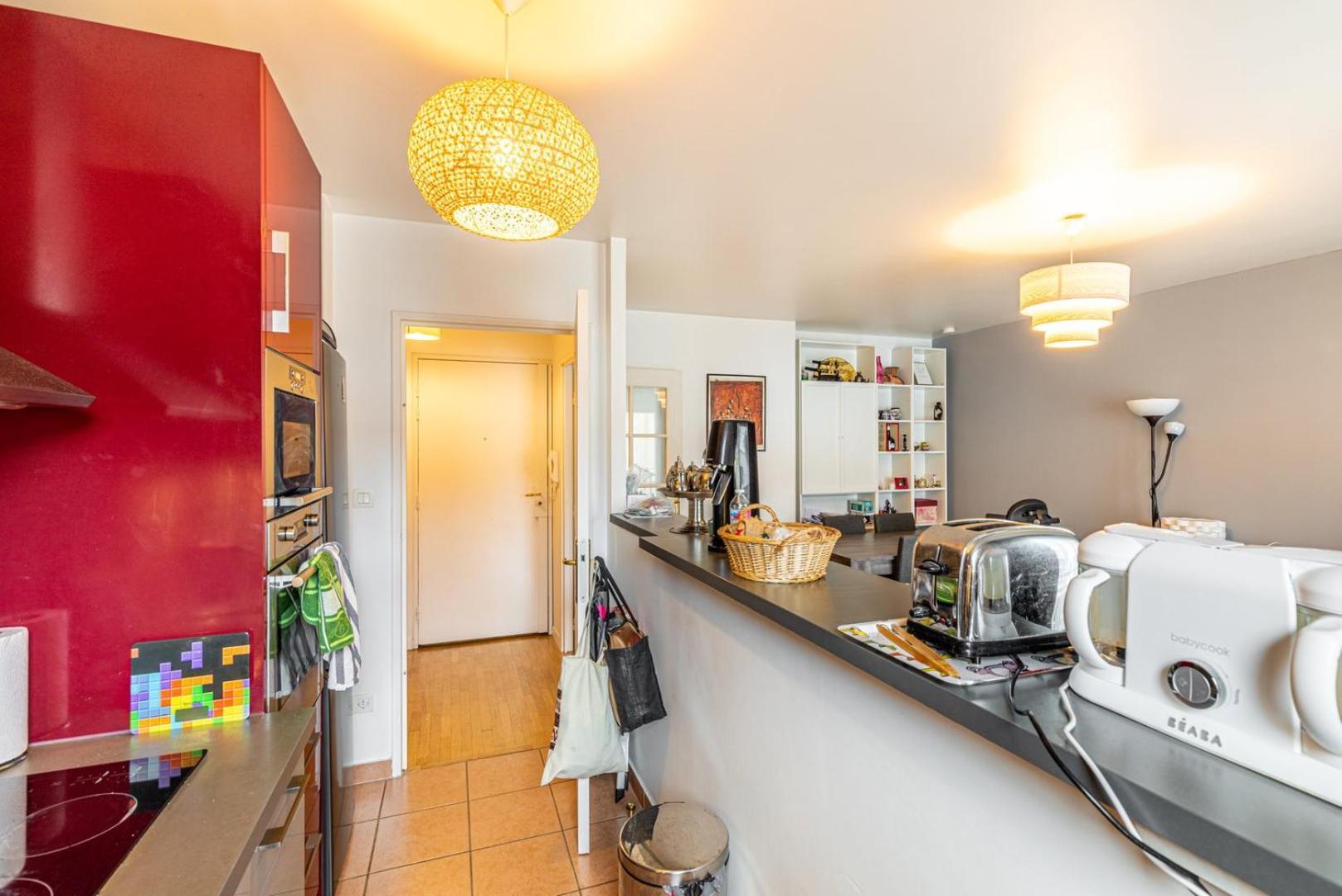 Guestready - Red Letters In * Montrouge